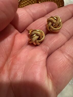 Real 18k Solid Gold Knot Stud Earrings